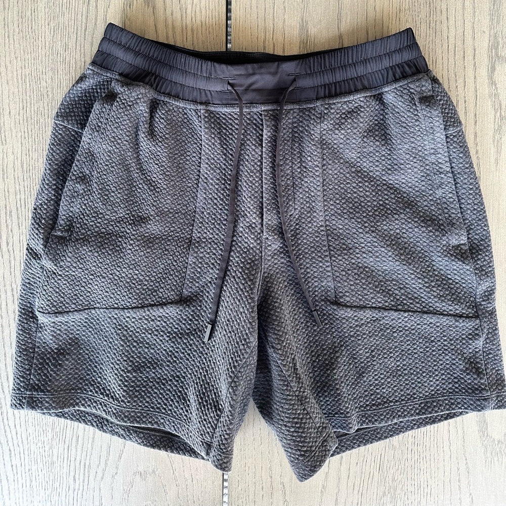 Men’s At Ease Charcoal Short- Medium